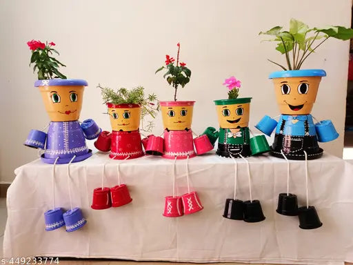Planters family mom dad and kids,pot family mom dad and kids,planters stands,decorative pot for home deco or garden decor