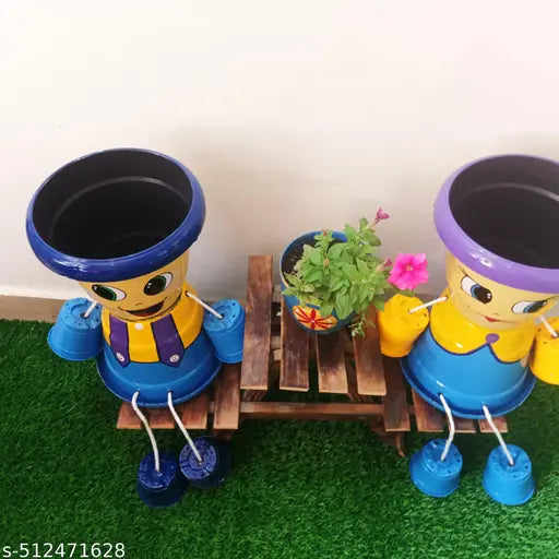Pots,unique flower pot,trendy flower pots,flower pot,home decor planters,balcony planters,garden pots,trendy unique pot