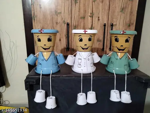 Doctor planters set of 3