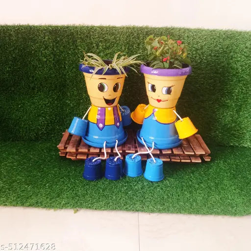 Pots,unique flower pot,trendy flower pots,flower pot,home decor planters,balcony planters,garden pots,trendy unique pot