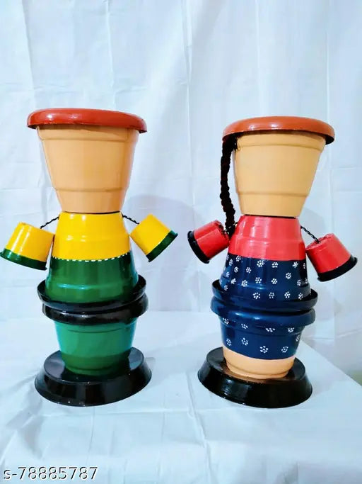 Cute Couple Art Handcraft Planters For Garden Pots And Planters, Home Decor, Garden Decor, Garden pots for Balcony Decoration, Gifting ( Pack Of 2 )