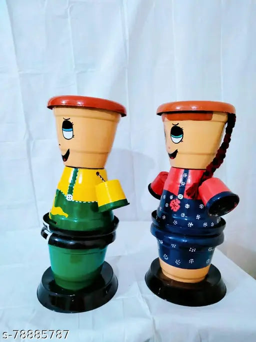 Cute Couple Art Handcraft Planters For Garden Pots And Planters, Home Decor, Garden Decor, Garden pots for Balcony Decoration, Gifting ( Pack Of 2 )