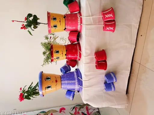 Planters family mom dad and kids,pot family mom dad and kids,planters stands,decorative pot for home deco or garden decor