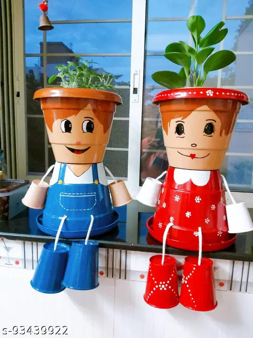 Cute Couple Art Handcraft Planters For Garden Pots And Planters, Home Decor, Garden Decor, Garden pots for Balcony Decoration ( Pack Of 2 )