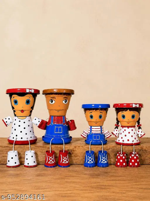 Premium Family Planter Set for Home Decor , Mam Dad & Two Kids Plastic Pots,
Cute Family Planters Set of 4 for Balcony, Living Room & Garden