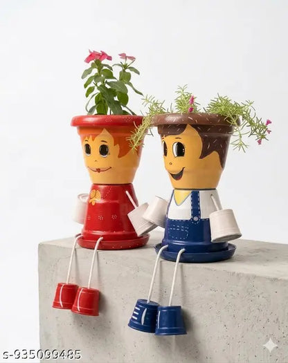 "Creative Human-Figure Couple Decorative Planters for Balcony & Garden - Set of 2 (Boy & Girl) - Sustainable Eco-Friendly Outdoor Decor"
