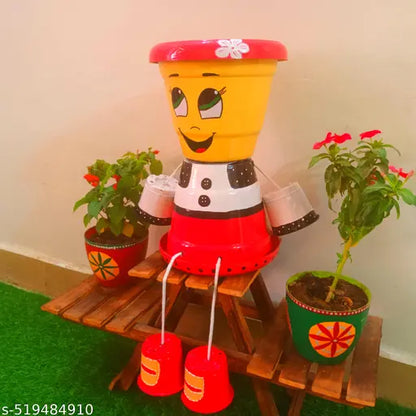 Planter stand,planters,hanging planters,indoor pots,outdoor pots,pots for balcony,pots for home,cartoon planters,