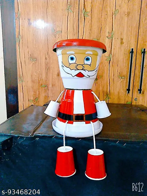 Santa Claus Art Handcraft Planters For Garden Pots And Planters, Home Decor, Garden Decor, Garden pots for Balcony Decoration ( Pack Of 1 )